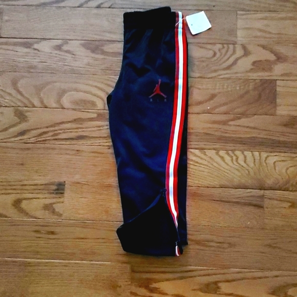 NWT: BABY BOYS 🏀AIR JORDAN JUMPMAN 🏀 SWEAT PANTS - Picture 3 of 8